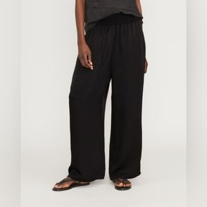 EVERLANE Black THE SATIN PULL ON Textured Silky Smocked Waist Pants M